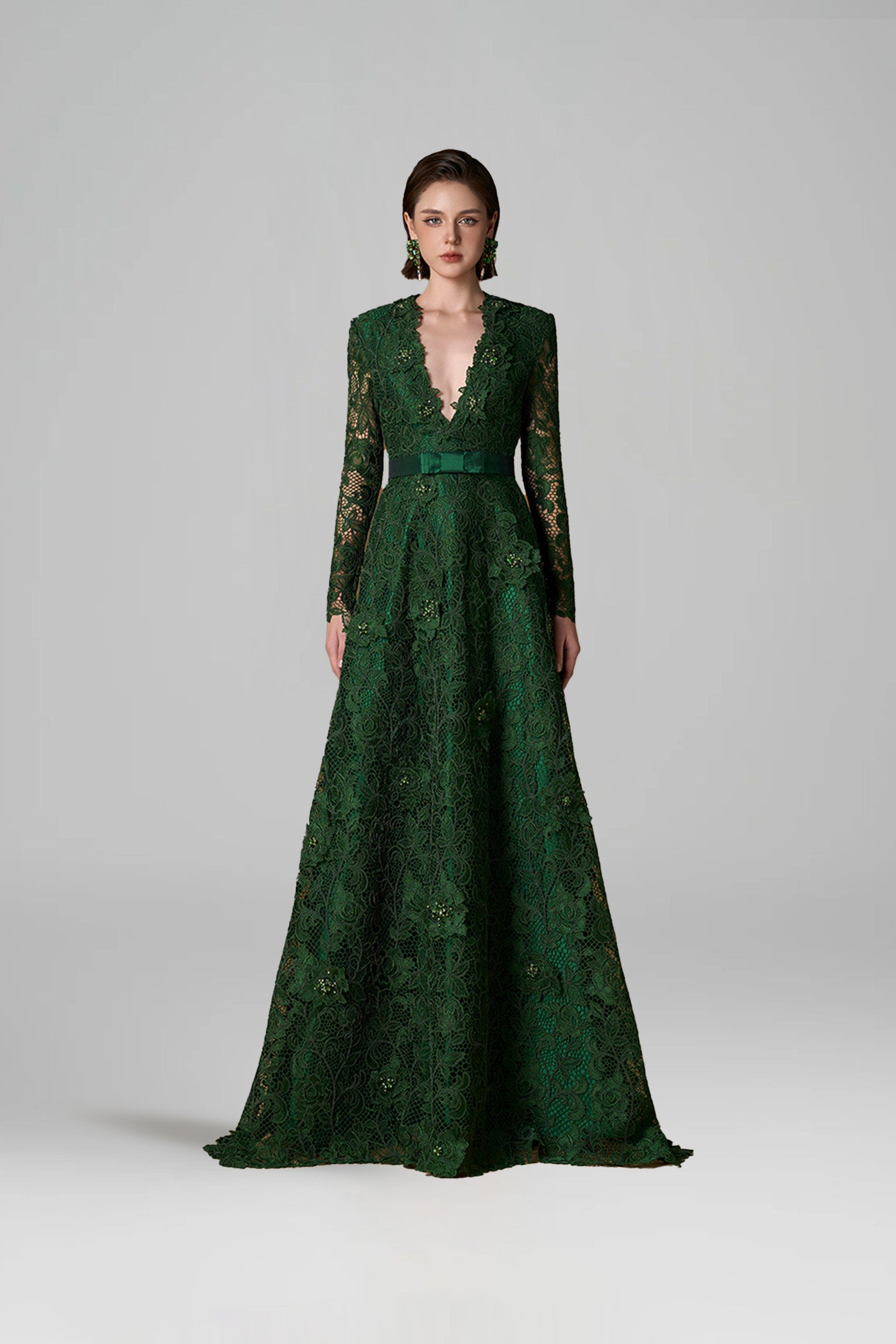 IHF ATELIER Emerald Green V-Neck A-Line Guipure Lace Long Sleeve Gown Green / XL IHF ATELIER Emerald Green V-Neck A-Line Guipure Lace Long Sleeve Gown Green / XL