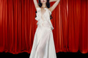 Red Carpet Vibes – Bringing the Runway to Everyday Life