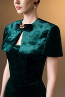 IHF ATELIER • Emerald Stone Bow Velvet Column Evening Gown with Mini Cape