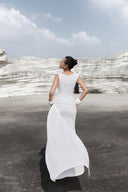 THÉSONG • Ivory Contrast-Accent Column Evening Dress