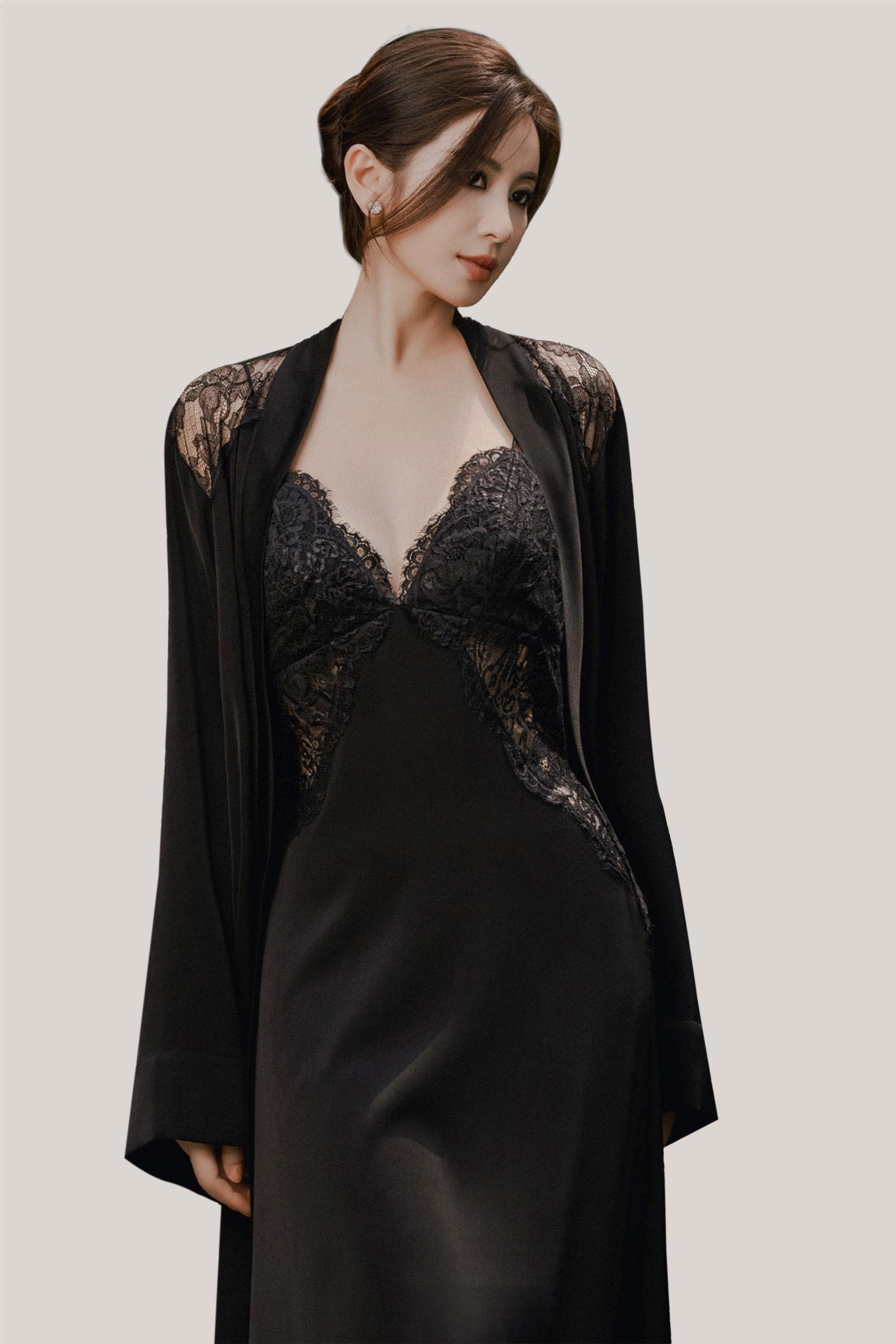 Concept Light Robe D'ORO • Black Lofty Long Robe – The Viet Concept