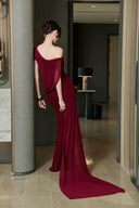 THÉSONG • Flammer Burgundy Off-Shoulder Mermaid Gown With Train