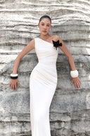 THÉSONG • Ivory Contrast-Accent Column Evening Dress
