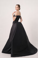 HAYTAN • Noir Liberté Black Detachable Cathedral Train