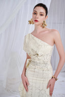 DO LONG • Massey White One-Shoulder Sheath Midi Dress